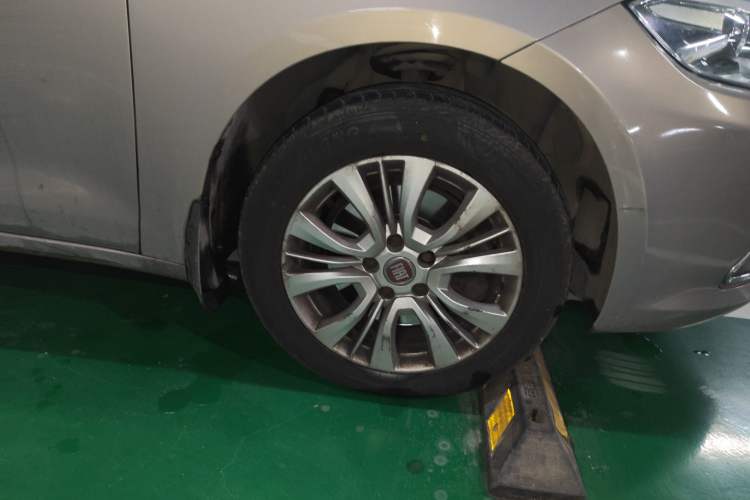 Used Fiat Viaggio 2015 1.4T Automatic Jingxiang Edition Exterior 7