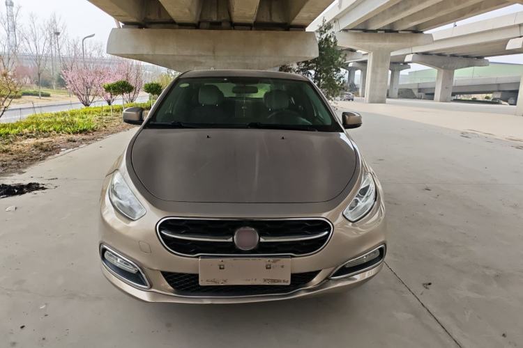 Used Fiat Viaggio 2015 1.4T Manual Enjoyment Edition Front