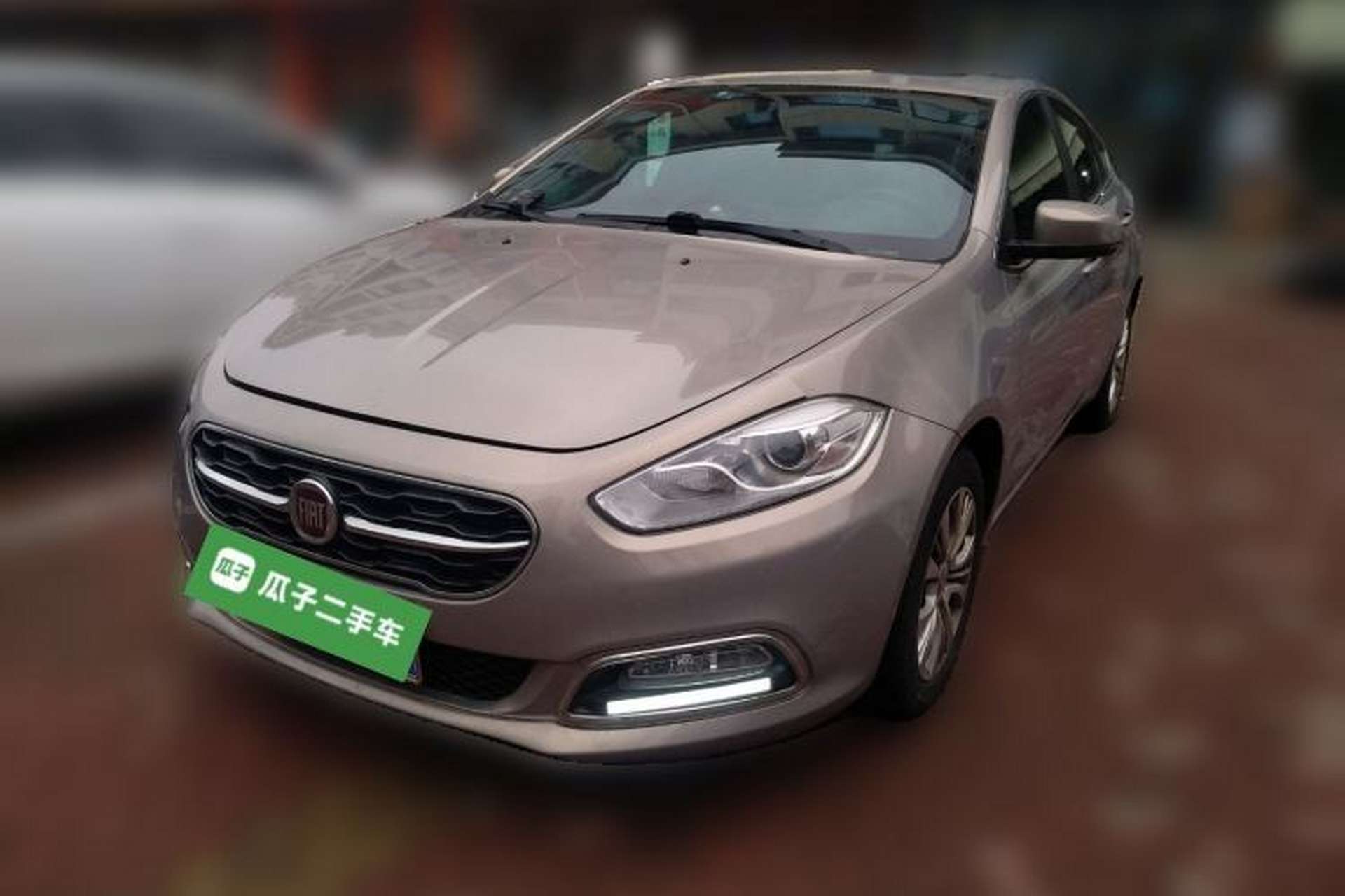 Used Fiat Viaggio 2015 1.4T Automatic Jingxiang Edition Front Left 45 Deg