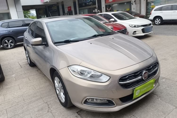 Used Fiat Viaggio 2015 1.4T Automatic Jingxiang Edition Front Right 45 Deg