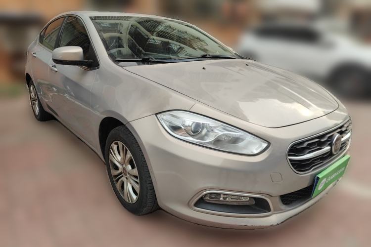 Used Fiat Viaggio 2015 1.4T Manual Jingxiang Edition Front Right 45 Deg