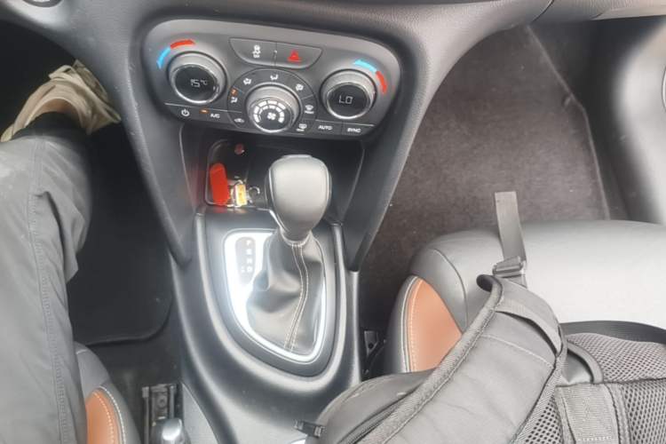 Used Fiat Viaggio 2015 1.4T Automatic Jingxiang Edition Gear Lever