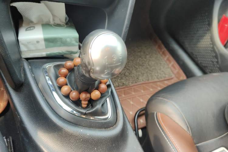 Used Fiat Viaggio 2015 1.4T Manual Jingxiang Edition Gear Lever