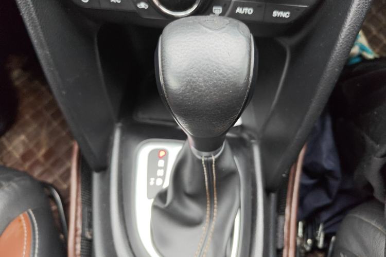 Used Fiat Viaggio 2015 1.4T Automatic Jingxiang Edition Gear Lever