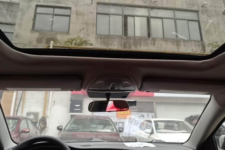 Used Fiat Viaggio 2015 1.4T Automatic Jingxiang Edition Headliner