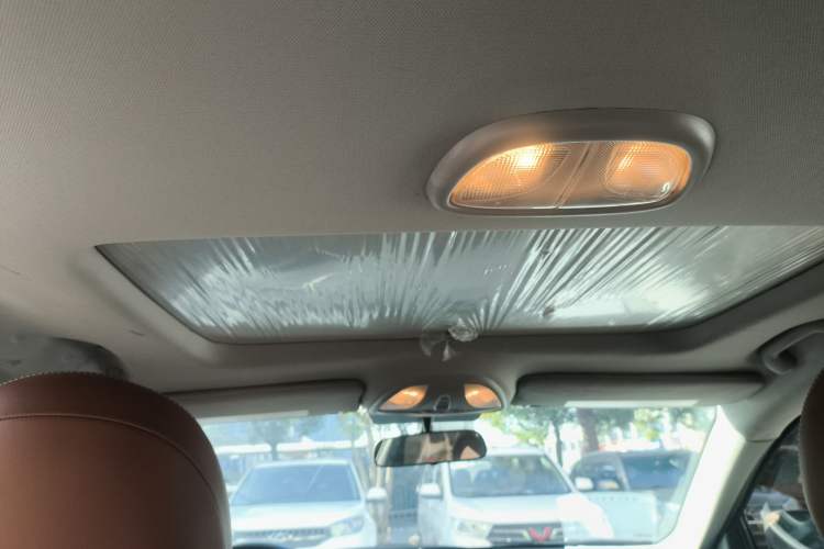 Used Fiat Viaggio 2015 1.4T Automatic Jingxiang Edition Headliner