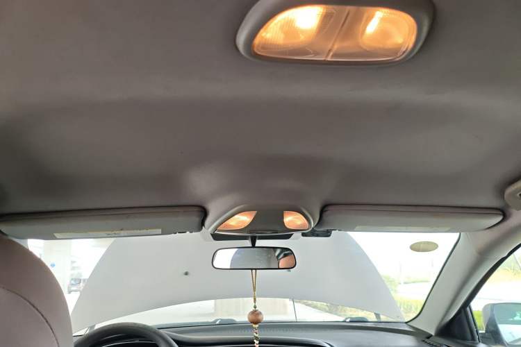Used Fiat Viaggio 2015 1.4T Manual Enjoyment Edition Headliner