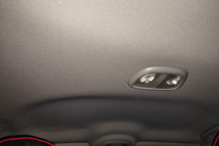Used Fiat Viaggio 2015 1.4T Automatic Enjoyment Edition Headliner