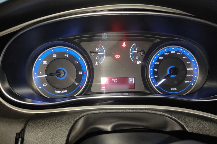 Used Fiat Viaggio 2015 1.4T Automatic Enjoyment Edition Instrument Cluster