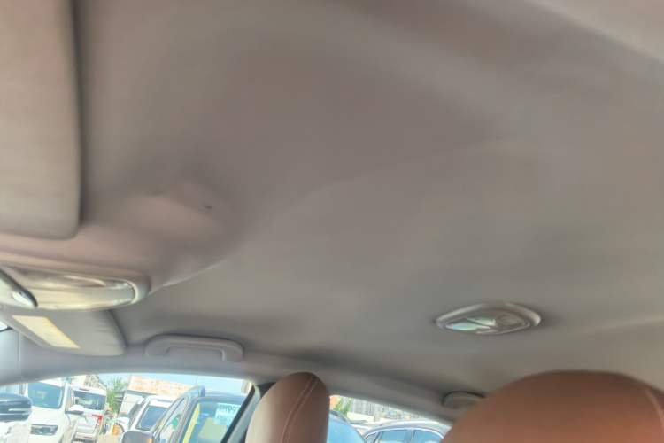 Used Fiat Viaggio 2015 1.4T Automatic Enjoyment Edition Interior 1