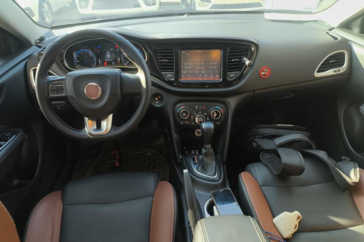 Used Fiat Viaggio 2015 1.4T Automatic Jingxiang Edition Interior 2