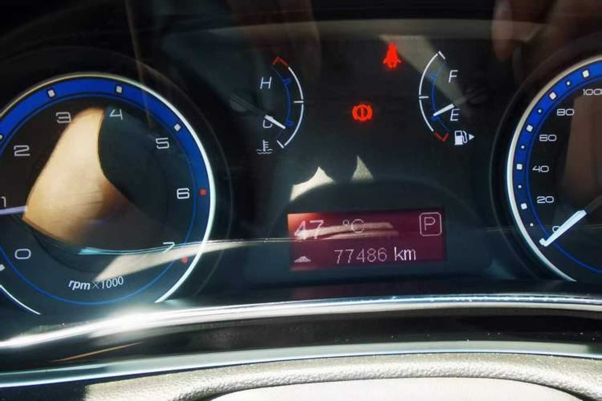Used Fiat Viaggio 2015 1.4T Automatic Enjoyment Edition Odometer Close Up