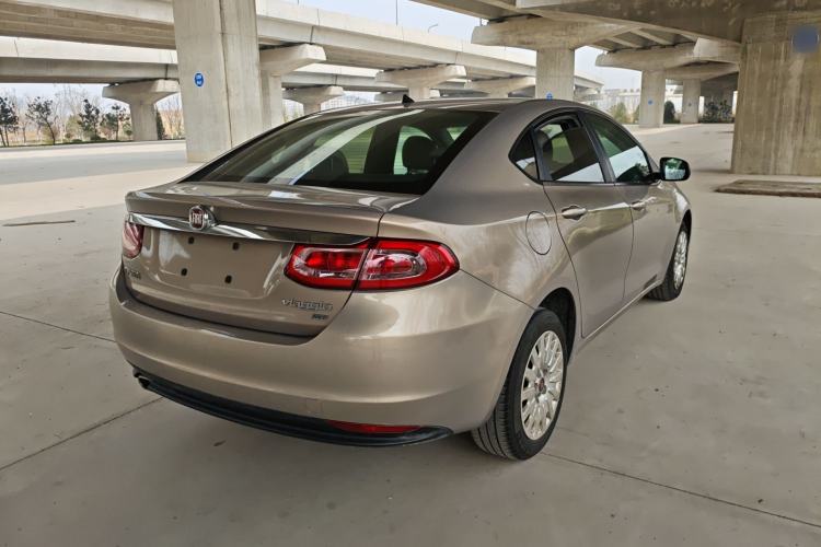 Used Fiat Viaggio 2015 1.4T Manual Enjoyment Edition Rear Right 45 Deg