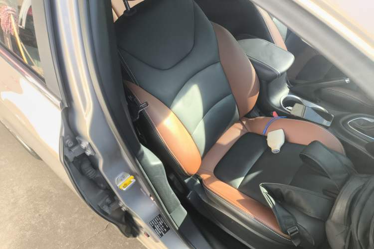 Used Fiat Viaggio 2015 1.4T Automatic Jingxiang Edition Right Front Seat