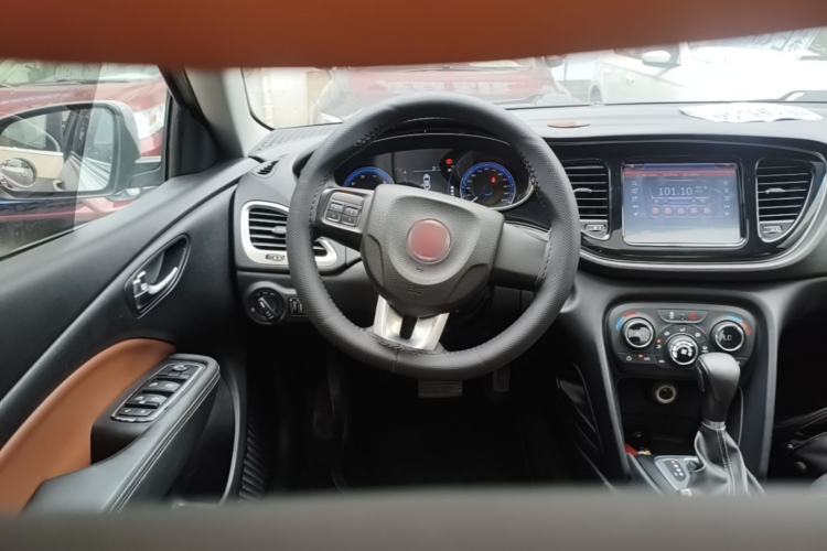 Used Fiat Viaggio 2015 1.4T Automatic Jingxiang Edition Steering Wheel