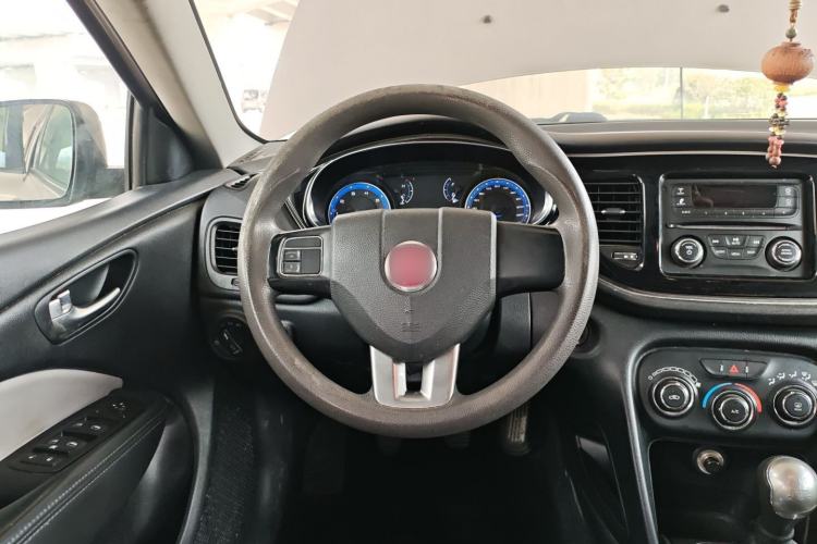 Used Fiat Viaggio 2015 1.4T Manual Enjoyment Edition Steering Wheel