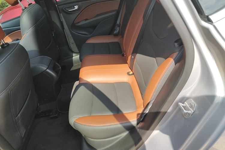 Used Fiat Viaggio 2015 1.4T Automatic Jingxiang Edition Left Rear Seat