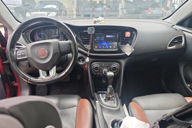 Used Fiat Viaggio 2015 1.4T Automatic Jingxiang Edition Center Console