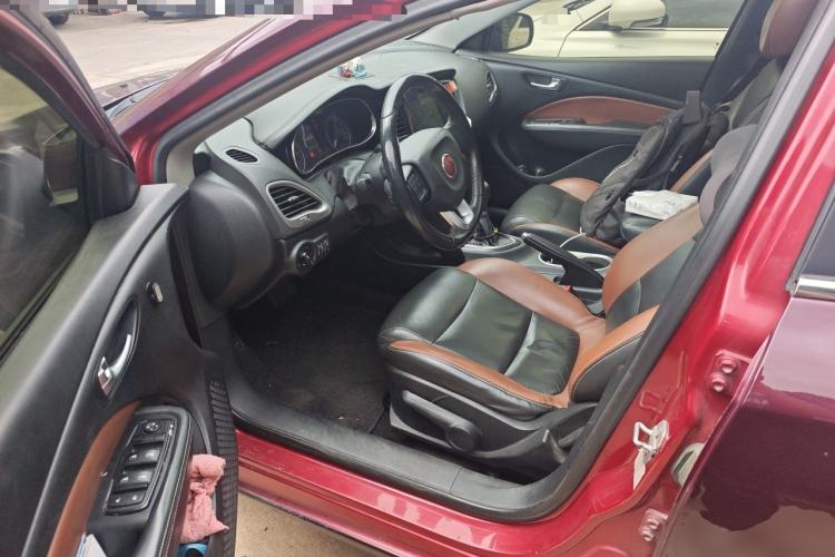 Used Fiat Viaggio 2015 1.4T Automatic Jingxiang Edition Driver Seat
