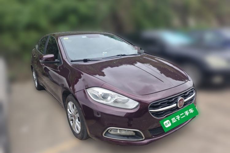 Used Fiat Viaggio 2015 1.4T Automatic Jingxiang Edition Front Right 45 Deg