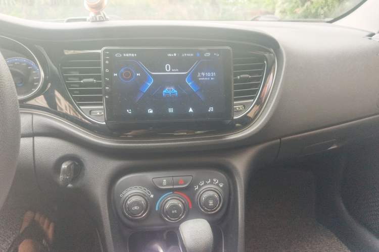 Used Fiat Viaggio 2015 1.4T Automatic Enjoyment Edition Audio And AC Panel