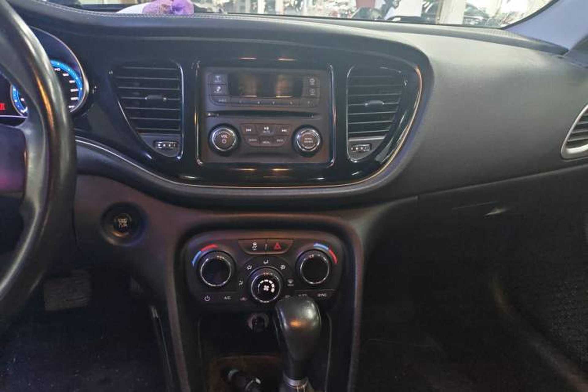 Used Fiat Viaggio 2015 1.4T Automatic Jingxiang Edition Audio And AC Panel