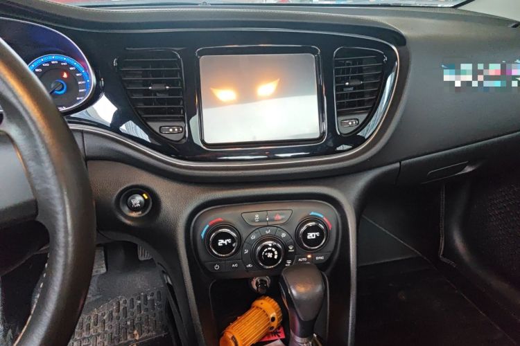 Used Fiat Viaggio 2015 1.4T Automatic Jingxiang Edition Audio And AC Panel