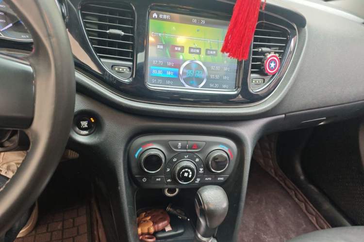 Used Fiat Viaggio 2015 1.4T Automatic Jingxiang Edition Audio And AC Panel
