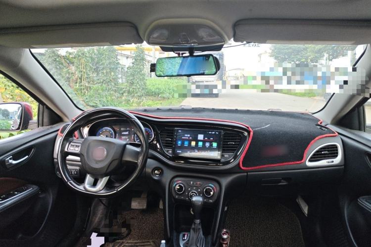 Used Fiat Viaggio 2015 1.4T Automatic Jingxiang Edition Center Console