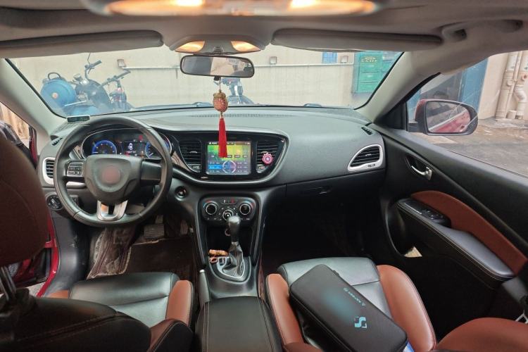 Used Fiat Viaggio 2015 1.4T Automatic Jingxiang Edition Center Console
