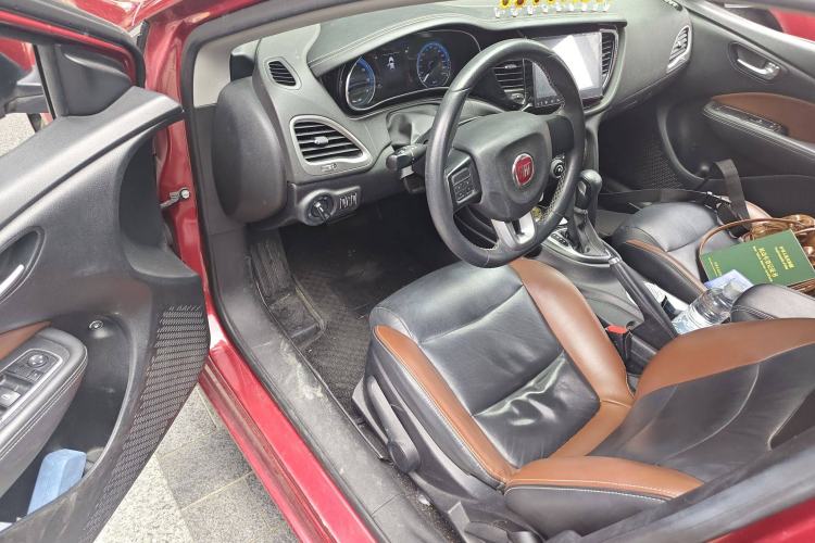Used Fiat Viaggio 2015 1.4T Automatic Jingxiang Edition Driver Seat