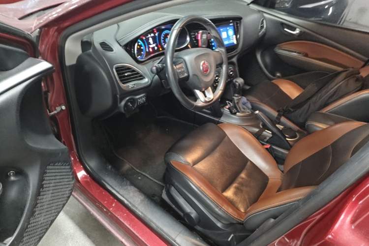 Used Fiat Viaggio 2015 1.4T Automatic Jingxiang Edition Driver Seat