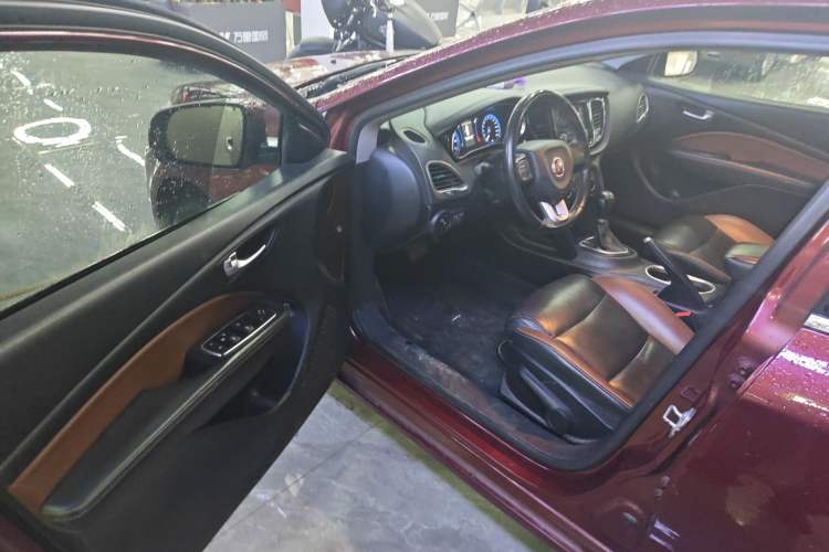 Used Fiat Viaggio 2015 1.4T Automatic Jingxiang Edition Driver Seat