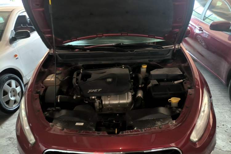 Used Fiat Viaggio 2015 1.4T Automatic Enjoyment Edition Engine Bay