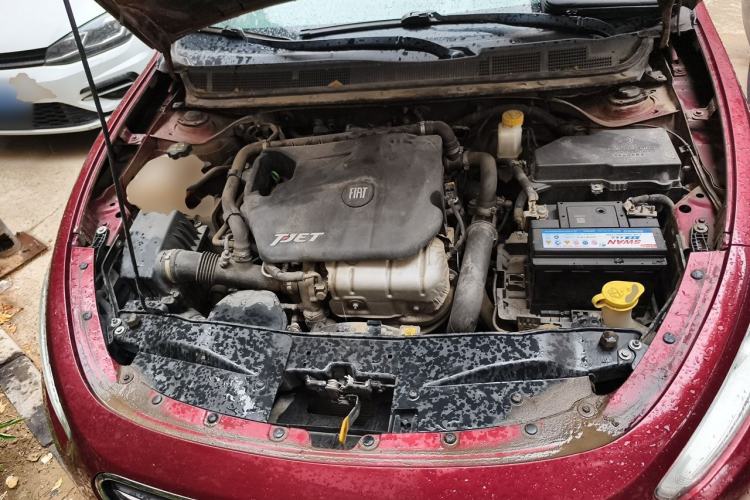 Used Fiat Viaggio 2015 1.4T Manual Enjoyment Edition Engine Bay