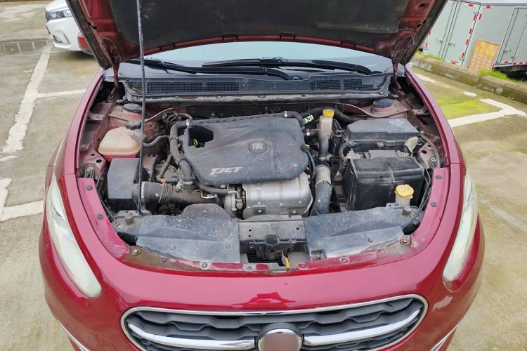 Used Fiat Viaggio 2015 1.4T Automatic Jingxiang Edition Engine Bay