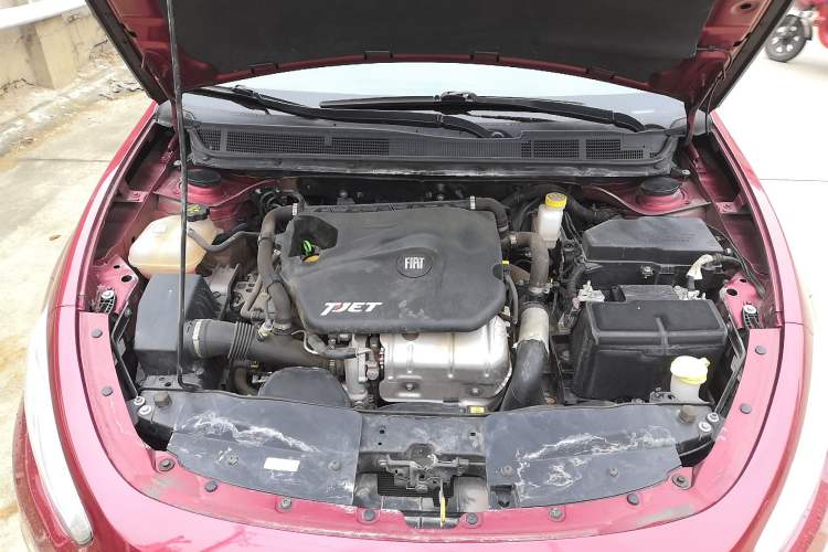 Used Fiat Viaggio 2015 1.4T Automatic Jingxiang Edition Engine Bay