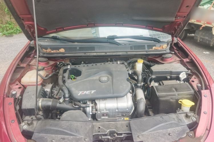 Used Fiat Viaggio 2015 1.4T Automatic Enjoyment Edition Engine Bay