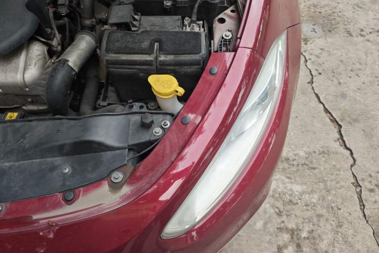 Used Fiat Viaggio 2015 1.4T Automatic Jingxiang Edition Engine Bay Left