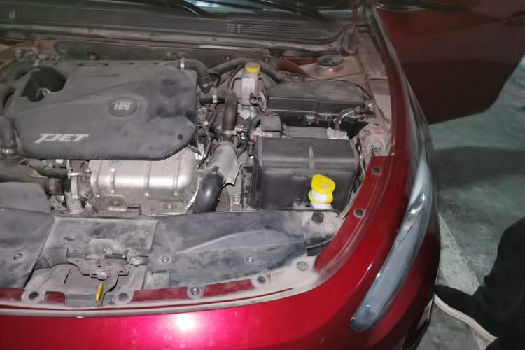 Used Fiat Viaggio 2015 1.4T Automatic Jingxiang Edition Engine Bay Left
