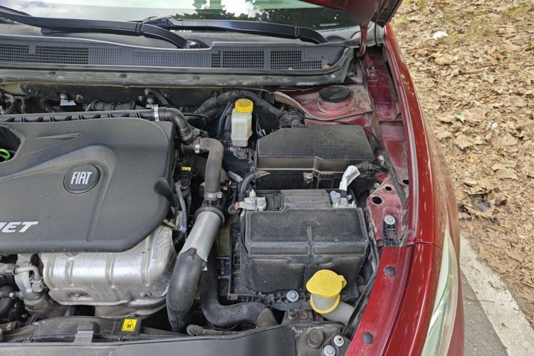Used Fiat Viaggio 2015 1.4T Automatic Jingxiang Edition Engine Bay Left