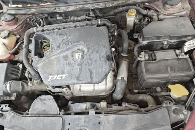 Used Fiat Viaggio 2015 1.4T Automatic Jingxiang Edition Engine Bay