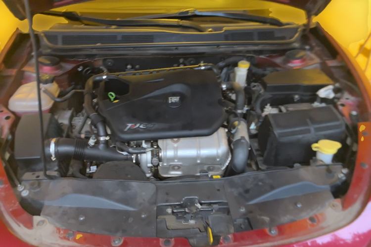 Used Fiat Viaggio 2015 1.4T Automatic Jingxiang Edition Engine Bay