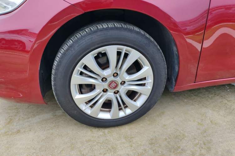 Used Fiat Viaggio 2015 1.4T Automatic Jingxiang Edition Exterior 7