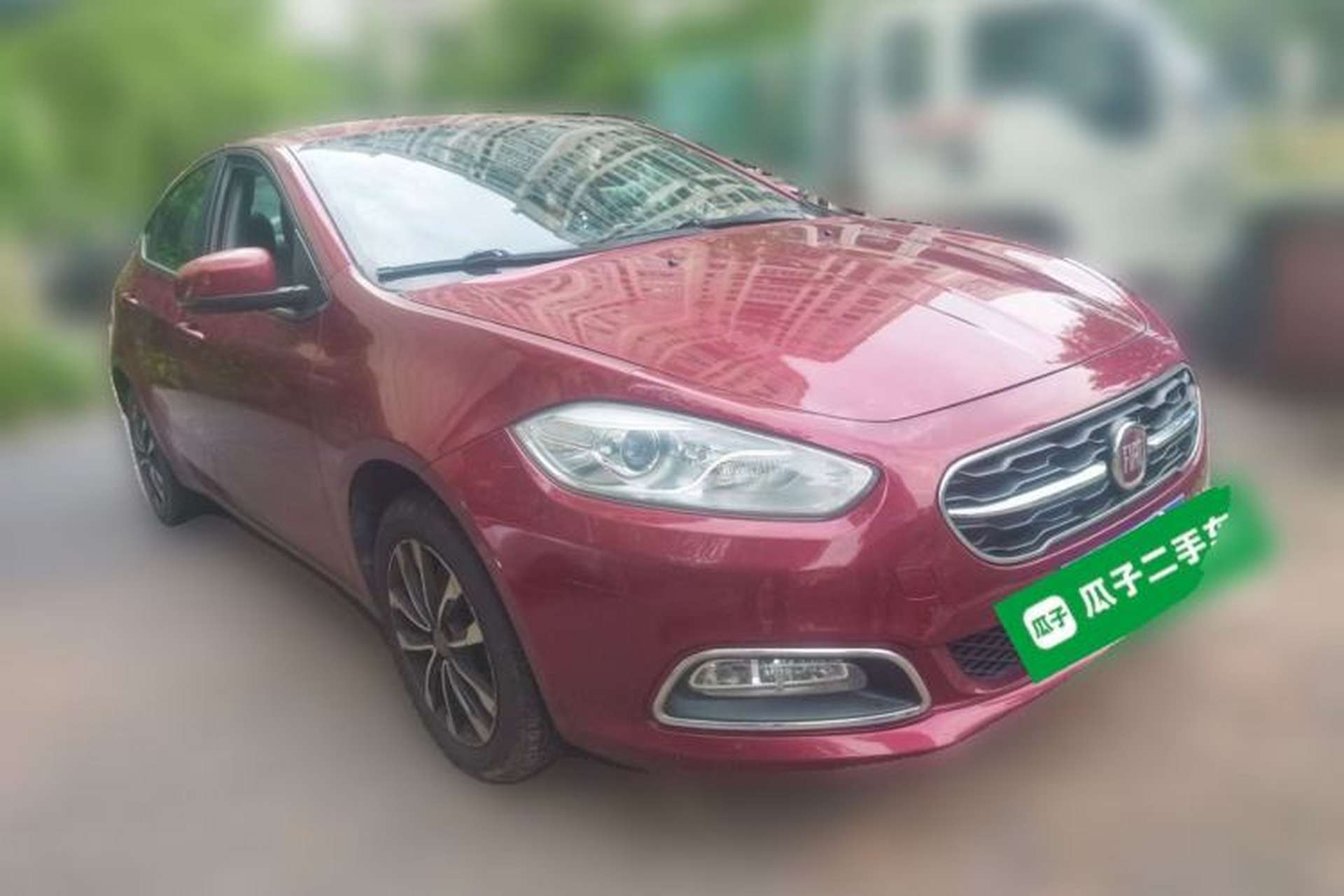Used Fiat Viaggio 2015 1.4T Automatic Enjoyment Edition Front Right 45 Deg