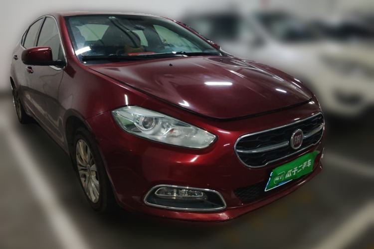 Used Fiat Viaggio 2015 1.4T Automatic Jingxiang Edition Front Right 45 Deg