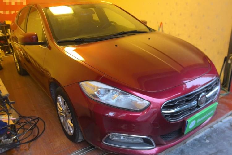 Used Fiat Viaggio 2015 1.4T Automatic Jingxiang Edition Front Right 45 Deg