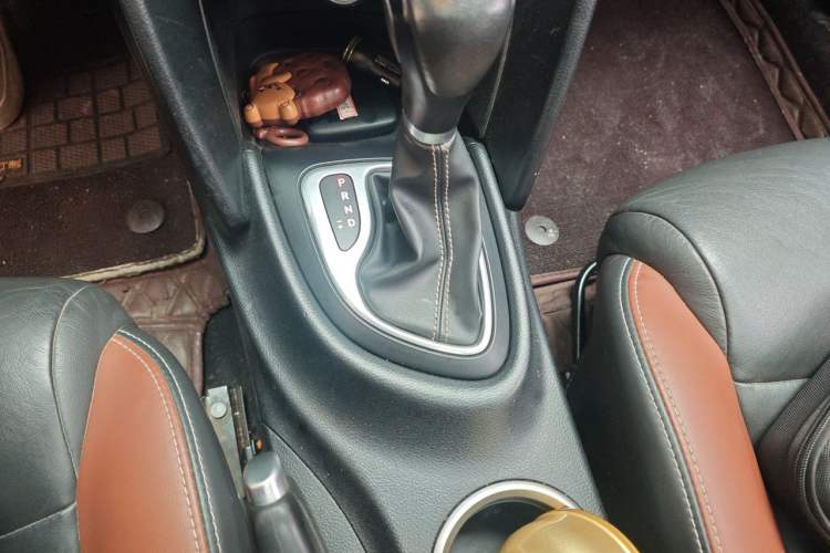 Used Fiat Viaggio 2015 1.4T Automatic Jingxiang Edition Gear Lever