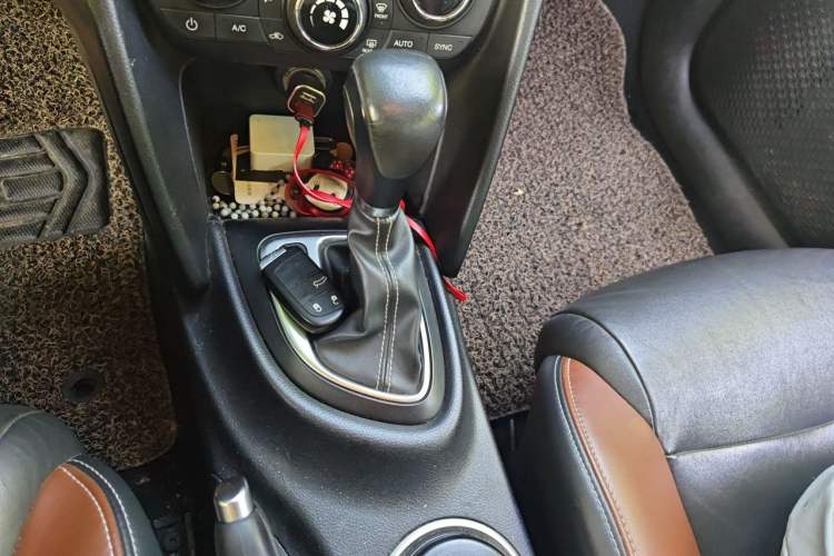 Used Fiat Viaggio 2015 1.4T Automatic Jingxiang Edition Gear Lever
