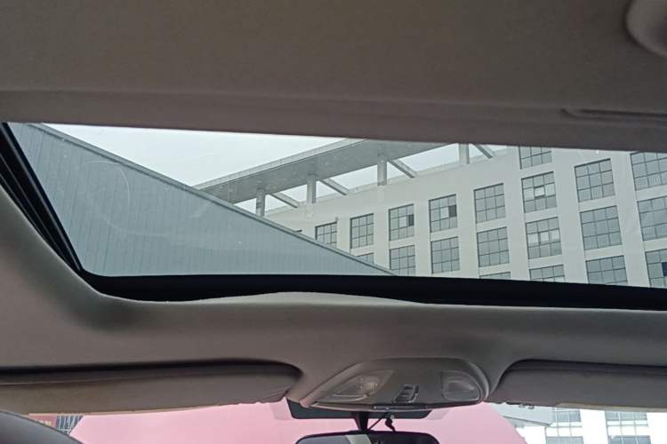Used Fiat Viaggio 2015 1.4T Automatic Jingxiang Edition Headliner